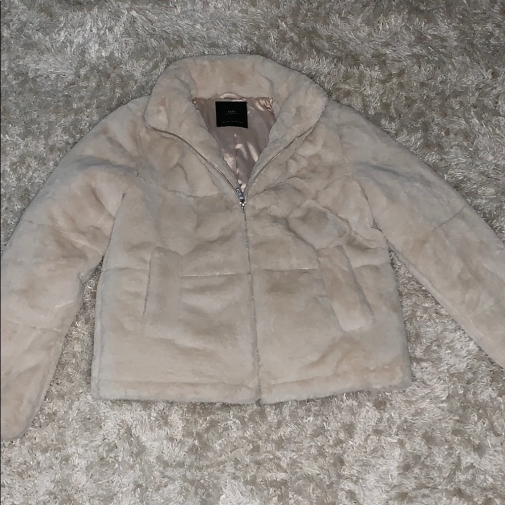 Zara cream fuzzy coat size S